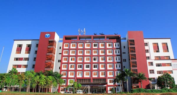 Khám phá vẻ đẹp của Làng Đại học Thủ Đức 3 Trường Đại học Quốc Tế (IU)